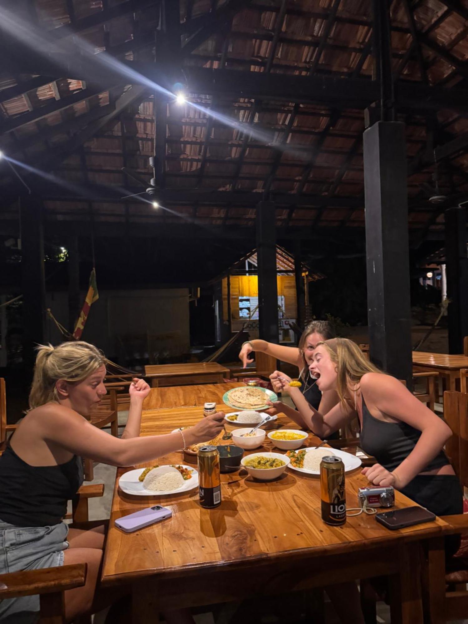 Coconut Hill Arugam Bay Hostel Exterior foto